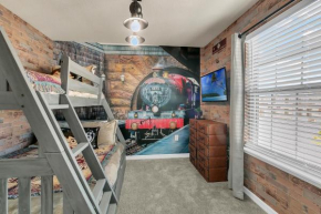 Last Minute Disney Getaway! Private Pool, Hot Tub & Games Room. Book Now! #65761